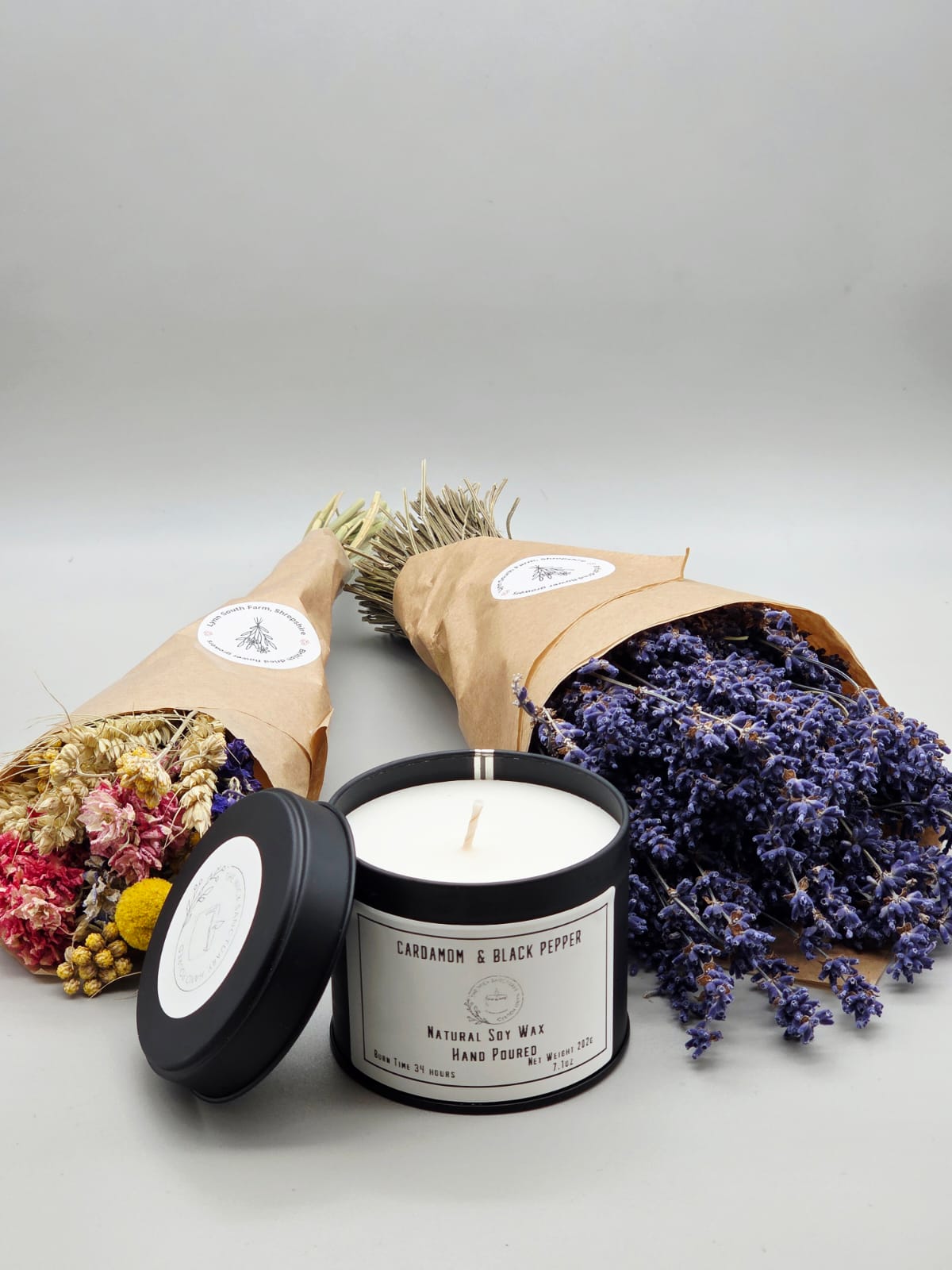 Cardamom and Black Pepper Medium Candle