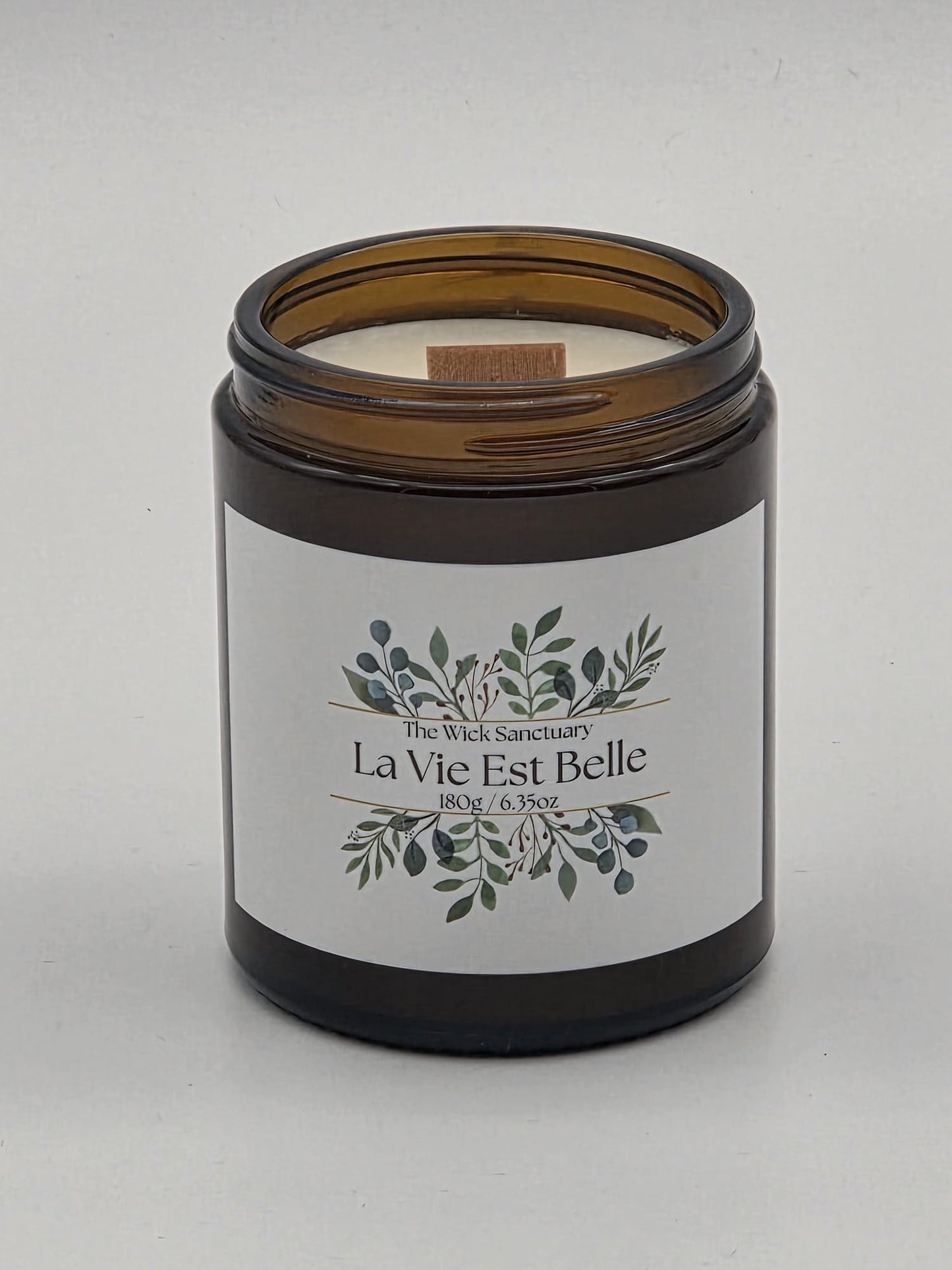Inspired by La Vie est Belle Candle (180g)