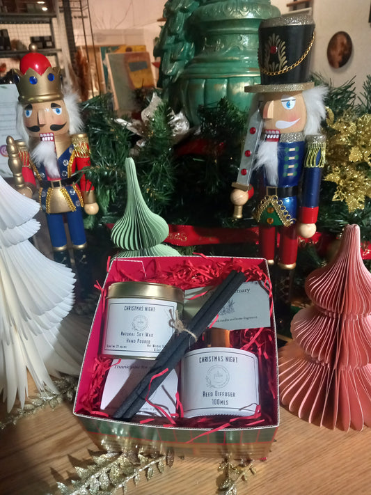 Christmas Eve Box- Christmas Night Medium Candle and 100ml Diffuser