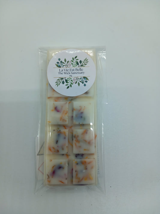 Inspired by La Vie est Belle Wax Melt